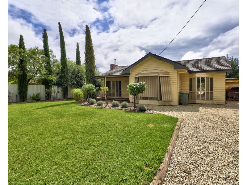365 Sloane Street, Deniliquin NSW 2710