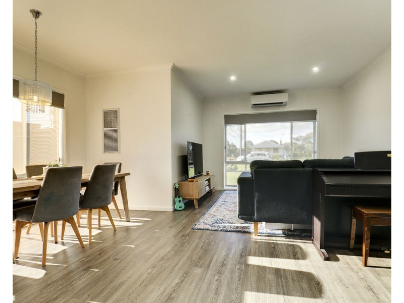 292 Fitzroy Street, Deniliquin NSW 2710