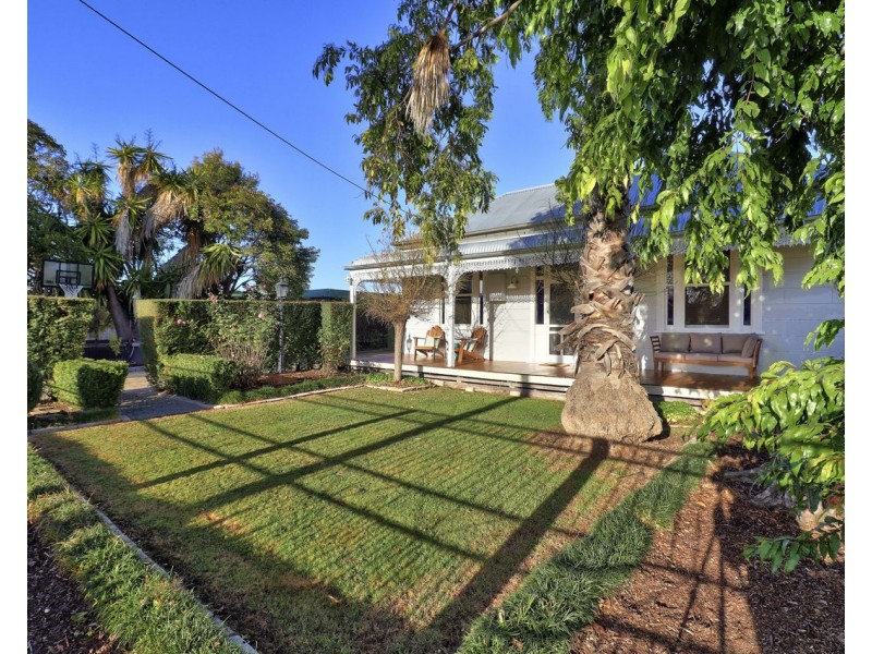 218 Henry Street, Deniliquin NSW 2710