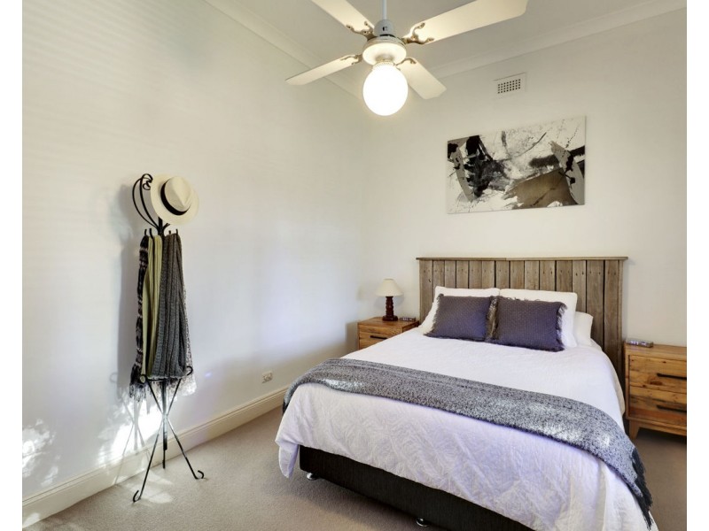 218 Henry Street, Deniliquin NSW 2710