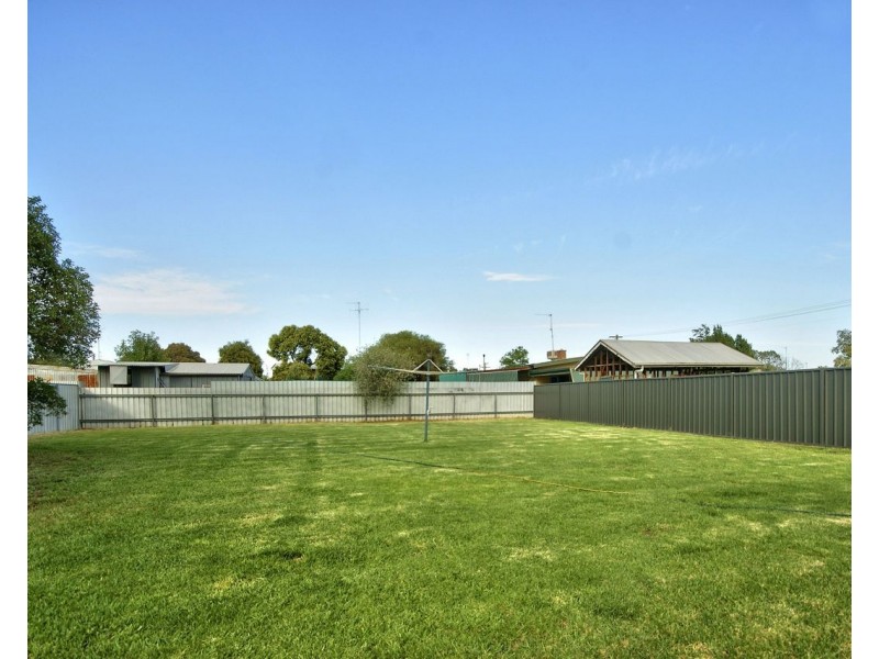 482 Cressy Street, Deniliquin NSW 2710