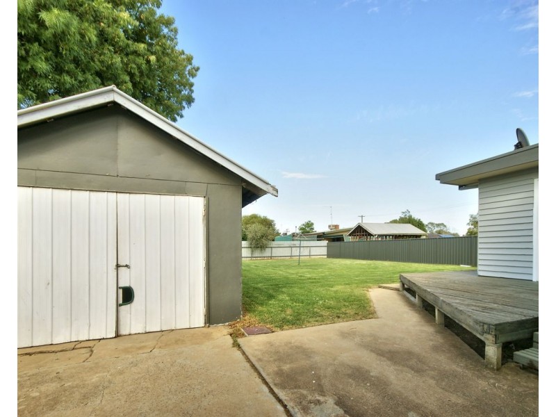 482 Cressy Street, Deniliquin NSW 2710