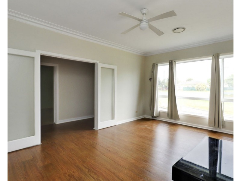 107 Macauley Street, Deniliquin NSW 2710