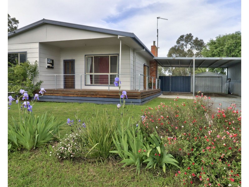 455 Poictiers Street, Deniliquin NSW 2710