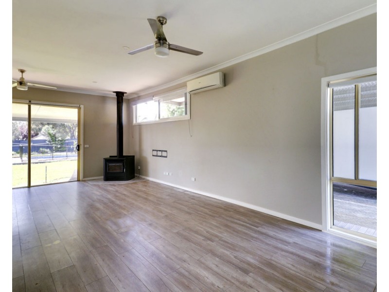 455 Poictiers Street, Deniliquin NSW 2710