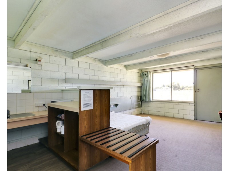 140 Crispe Street, Deniliquin NSW 2710