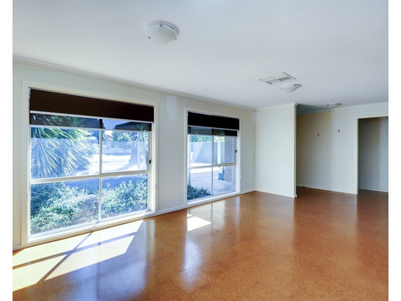 411 Henry Street, Deniliquin NSW 2710