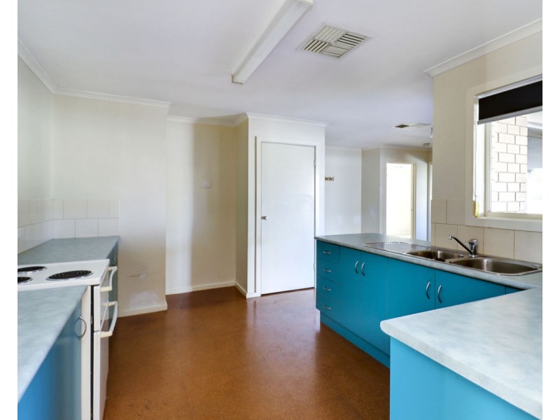 411 Henry Street, Deniliquin NSW 2710