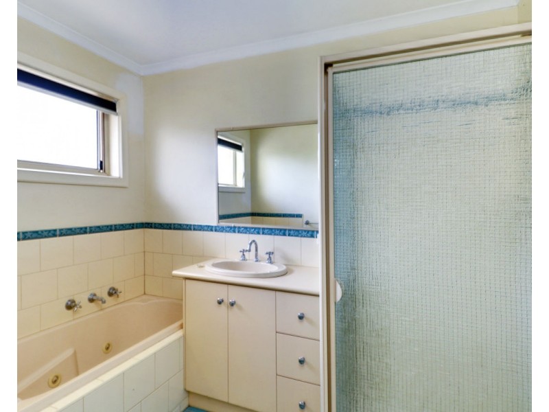 411 Henry Street, Deniliquin NSW 2710