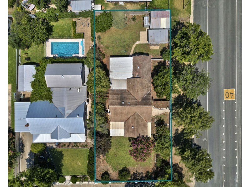 106 Junction Street, Deniliquin NSW 2710