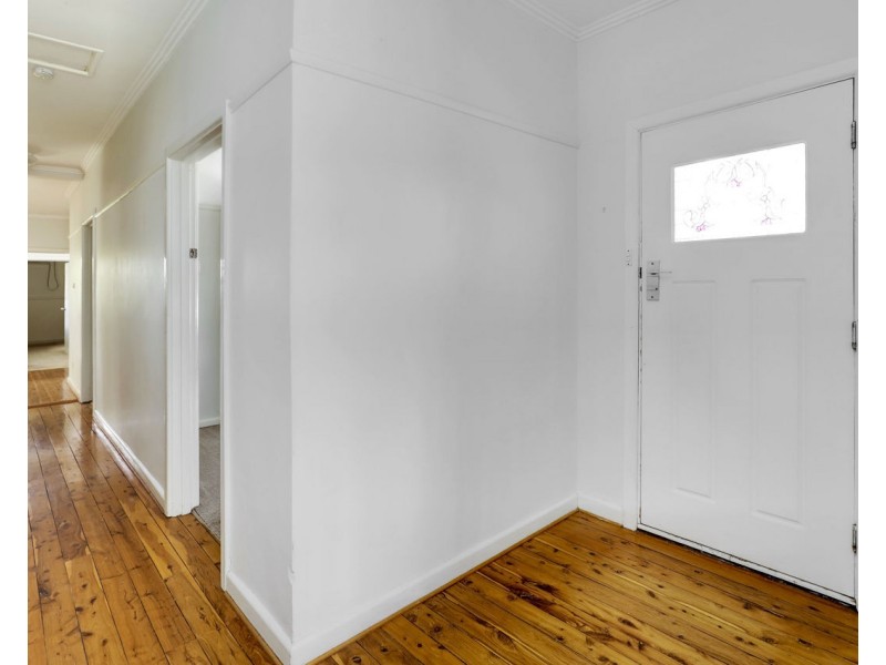 106 Junction Street, Deniliquin NSW 2710