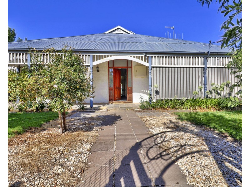 366 Henry Street, Deniliquin NSW 2710