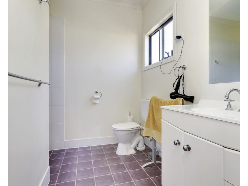 313 Harfleur Street, Deniliquin NSW 2710