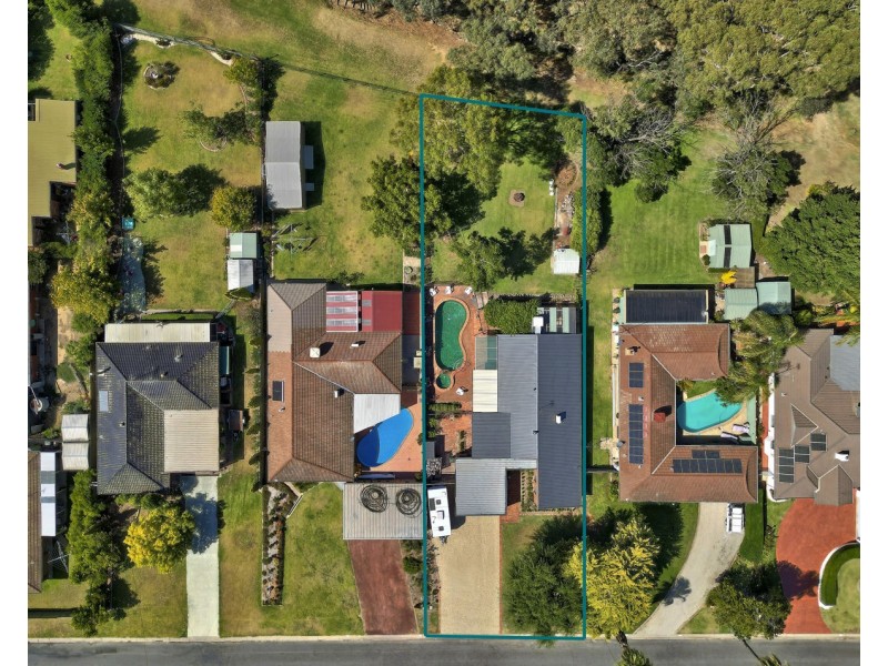 209 Burchfield Avenue, Deniliquin NSW 2710