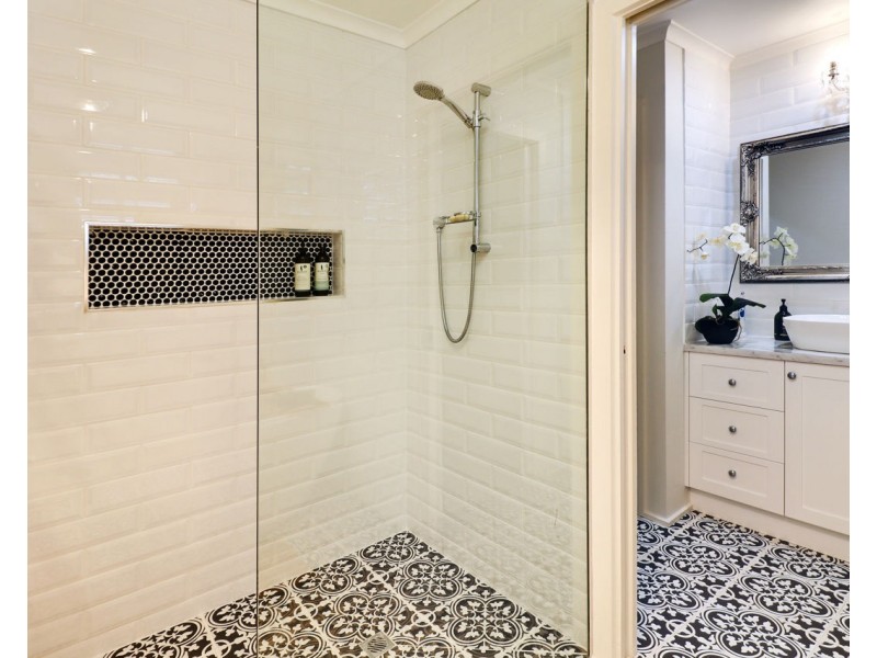 209 Burchfield Avenue, Deniliquin NSW 2710