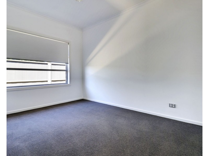 444 Cressy Street, Deniliquin NSW 2710