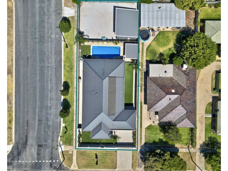 444 Cressy Street, Deniliquin NSW 2710