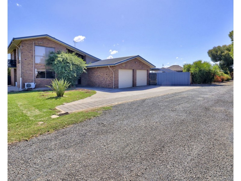 47 Lawson Syphon Road, Deniliquin NSW 2710