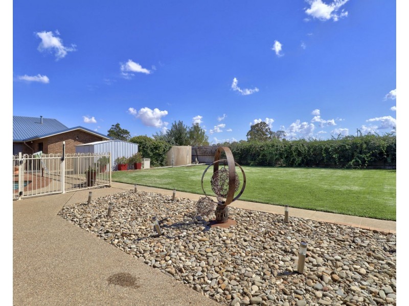 47 Lawson Syphon Road, Deniliquin NSW 2710