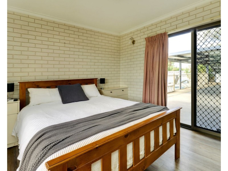 47 Lawson Syphon Road, Deniliquin NSW 2710