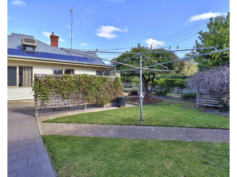 331 Poictiers Street, Deniliquin NSW 2710