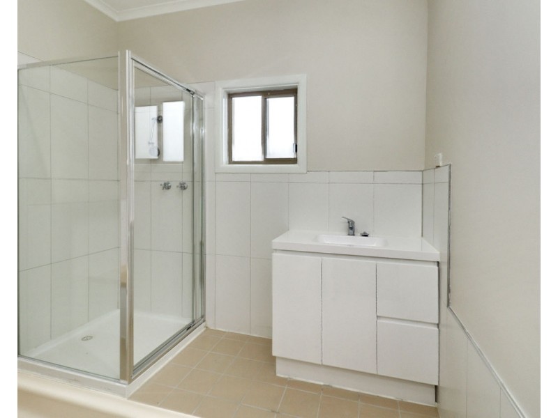 87 Russell, Deniliquin NSW 2710