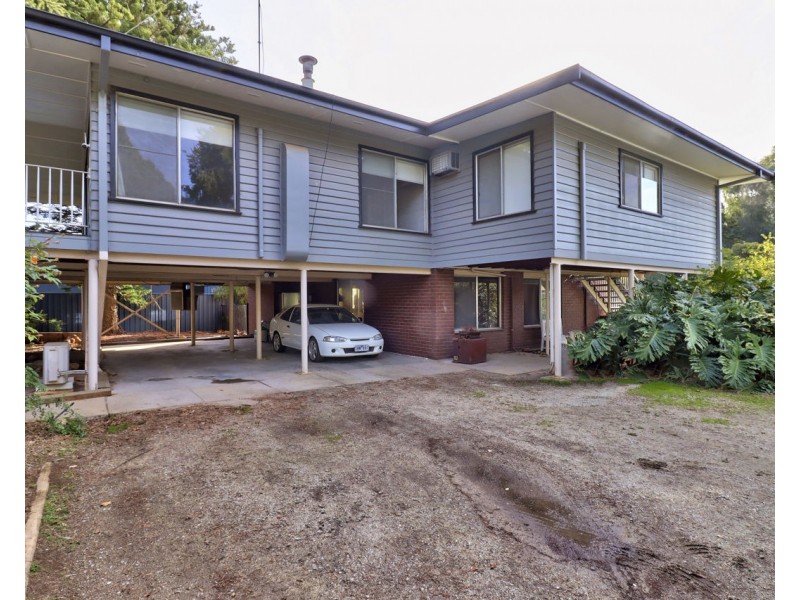 35 Davidson Street, Deniliquin NSW 2710