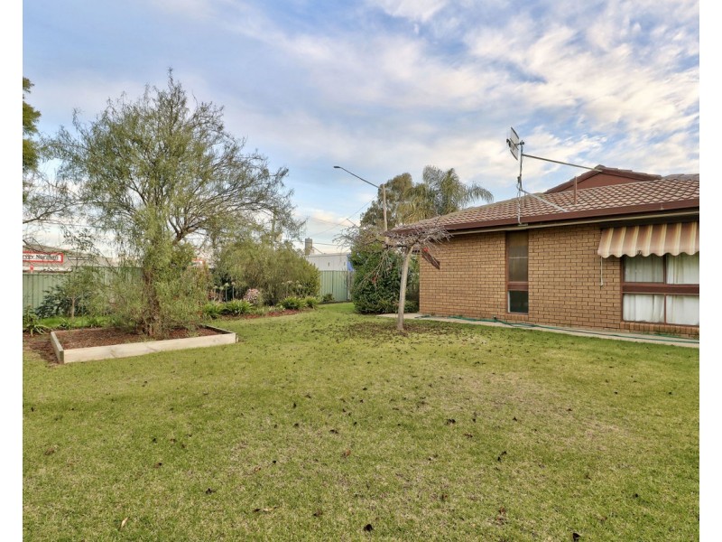 400 Harfleur Street, Deniliquin NSW 2710
