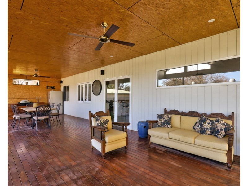 476 Cressy Street, Deniliquin NSW 2710