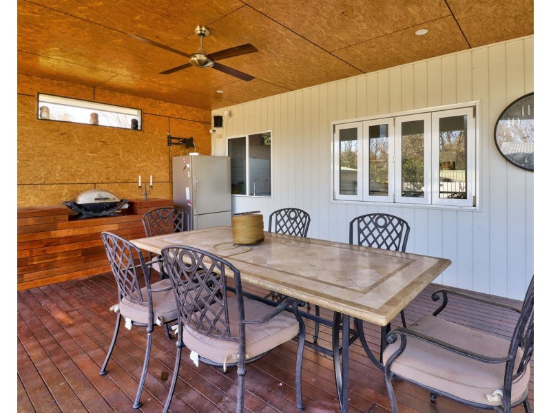 476 Cressy Street, Deniliquin NSW 2710