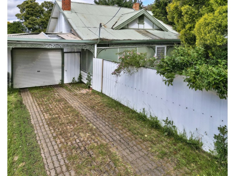 284 Harfleur Street, Deniliquin NSW 2710