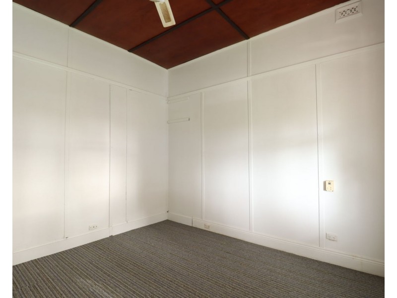 284 Harfleur Street, Deniliquin NSW 2710