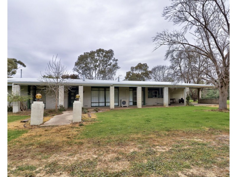 1587 Wakool Road, Deniliquin NSW 2710