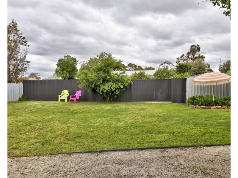 298 Henry Street, Deniliquin NSW 2710