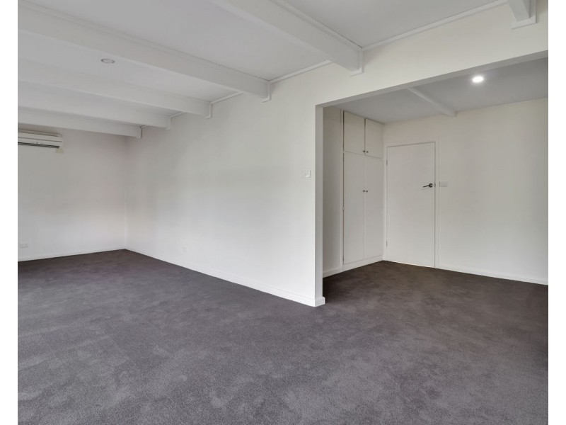 287 Noyes Street, Deniliquin NSW 2710