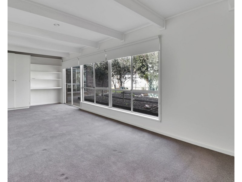 287 Noyes Street, Deniliquin NSW 2710
