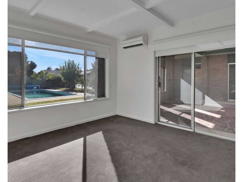287 Noyes Street, Deniliquin NSW 2710