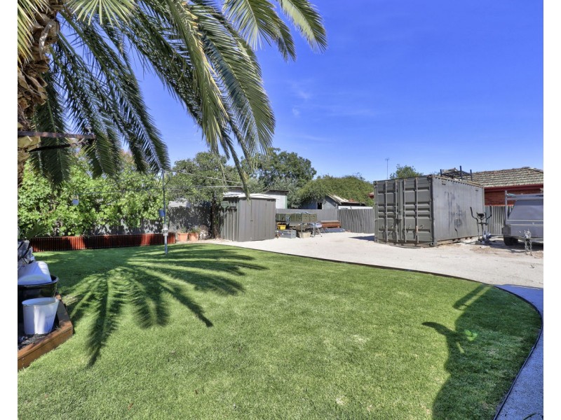 89 Crispe Street, Deniliquin NSW 2710