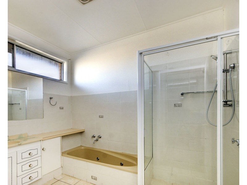 283 Noyes Street, Deniliquin NSW 2710