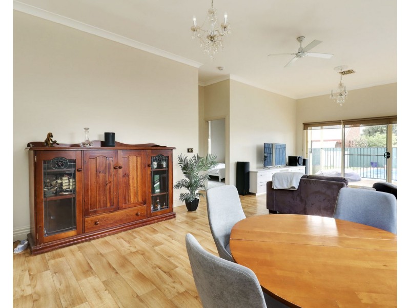 97 Edwardes Street, Deniliquin NSW 2710