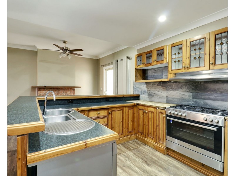18 Livingstone St, Mathoura NSW 2710