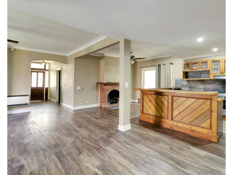 18 Livingstone St, Mathoura NSW 2710
