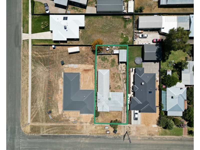 127 Macauley Street, Deniliquin NSW 2710