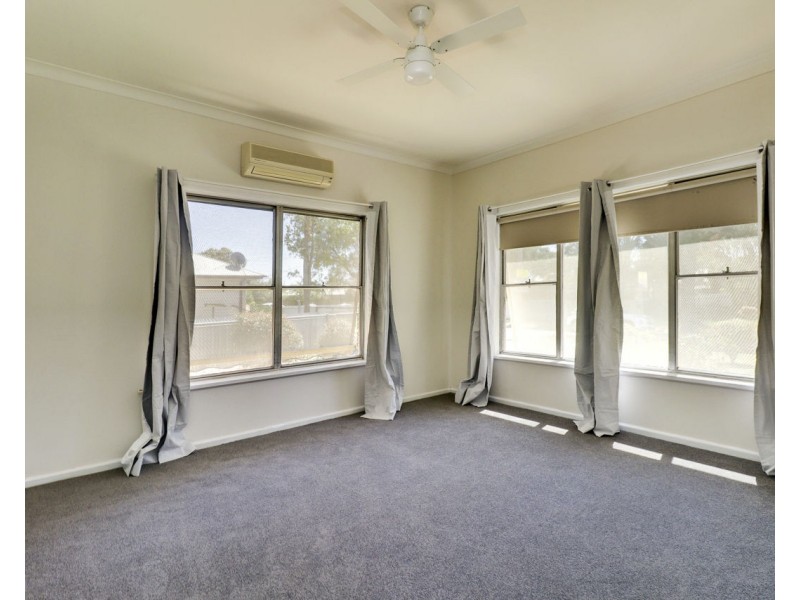 460 Wilkinson Street, Deniliquin NSW 2710