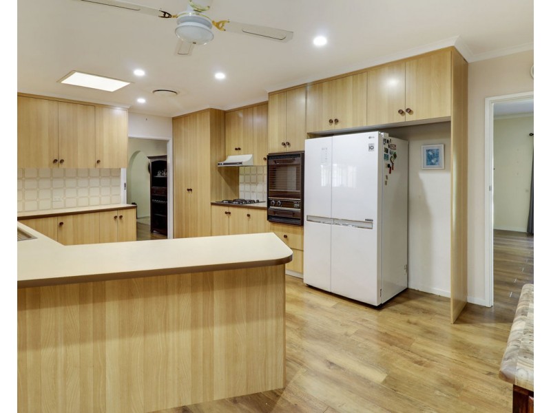 4 Blake Crt, Deniliquin NSW 2710