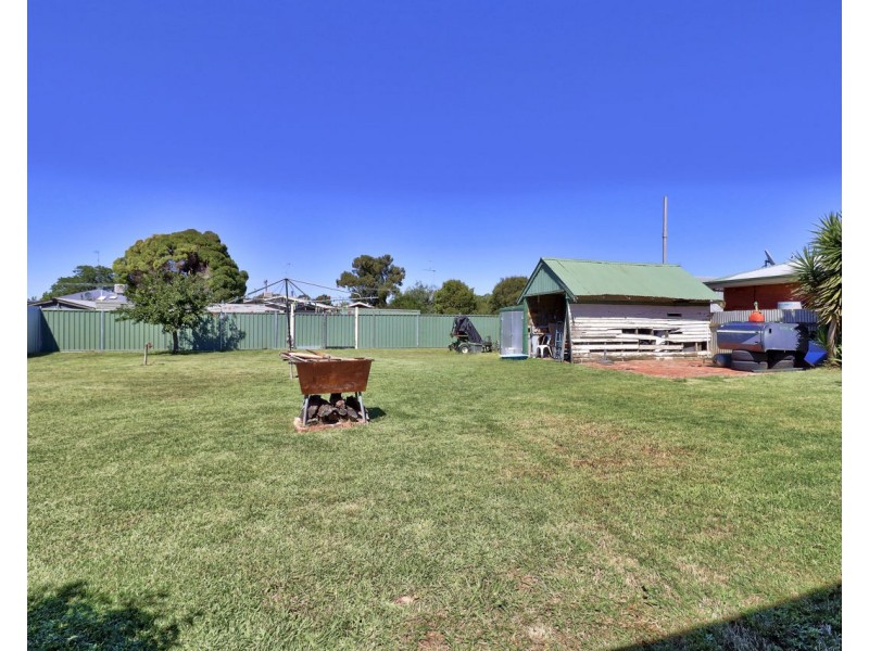 326 Henry Street, Deniliquin NSW 2710