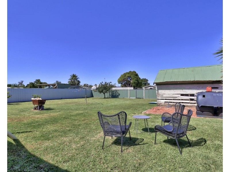326 Henry Street, Deniliquin NSW 2710
