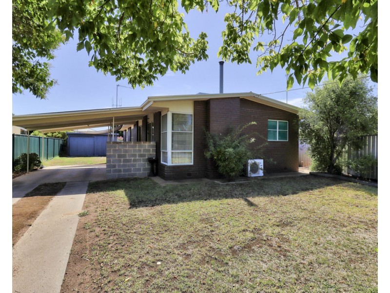 5 Stratton Crt, Deniliquin NSW 2710