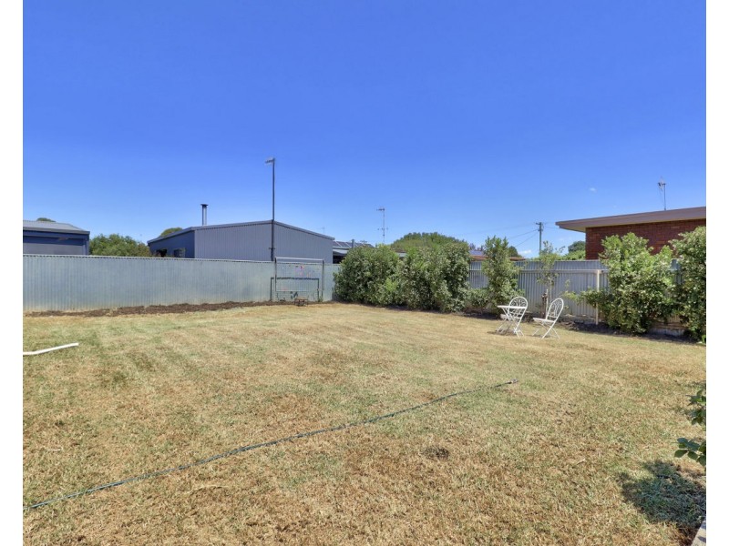 12 Gillespie Crt, Deniliquin NSW 2710