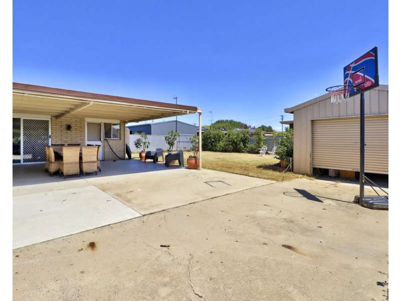 12 Gillespie Crt, Deniliquin NSW 2710